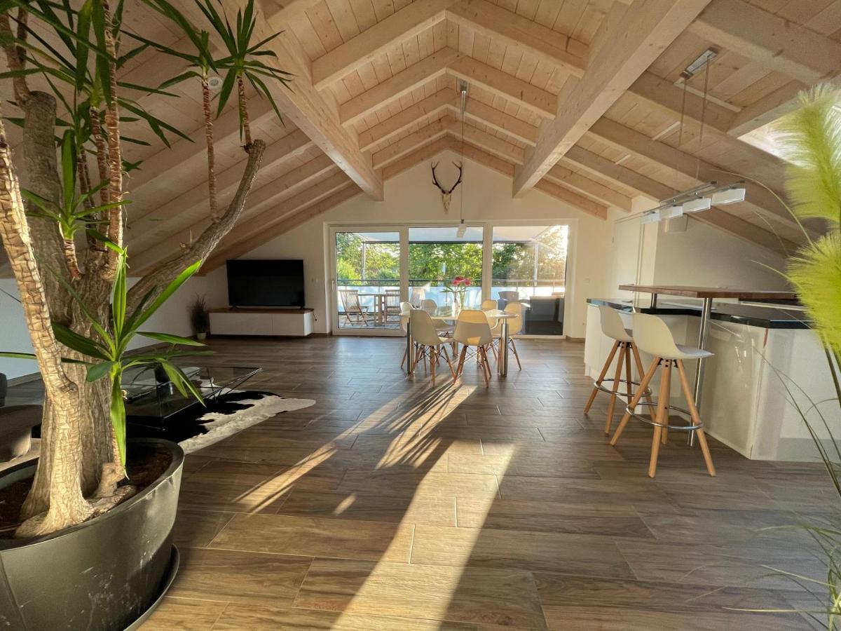 Lichtdurchflutete Wohnung Mit Grosser Dachterrasse Bruckmühl Exterior foto