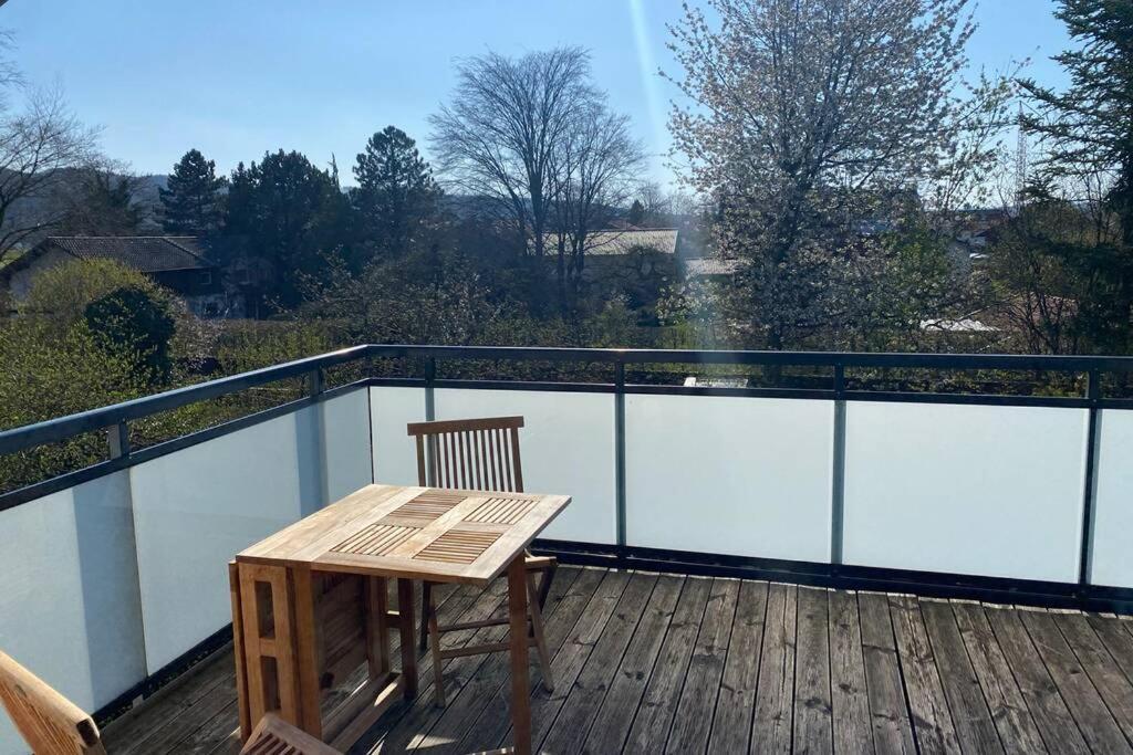 Lichtdurchflutete Wohnung Mit Grosser Dachterrasse Bruckmühl Exterior foto