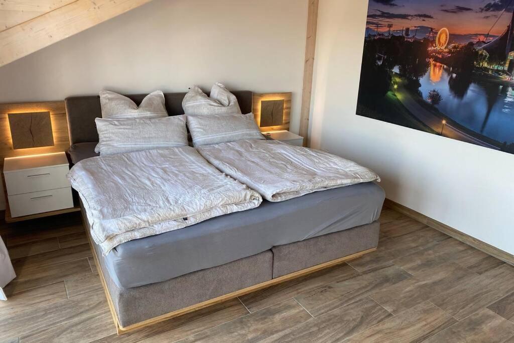 Lichtdurchflutete Wohnung Mit Grosser Dachterrasse Bruckmühl Exterior foto